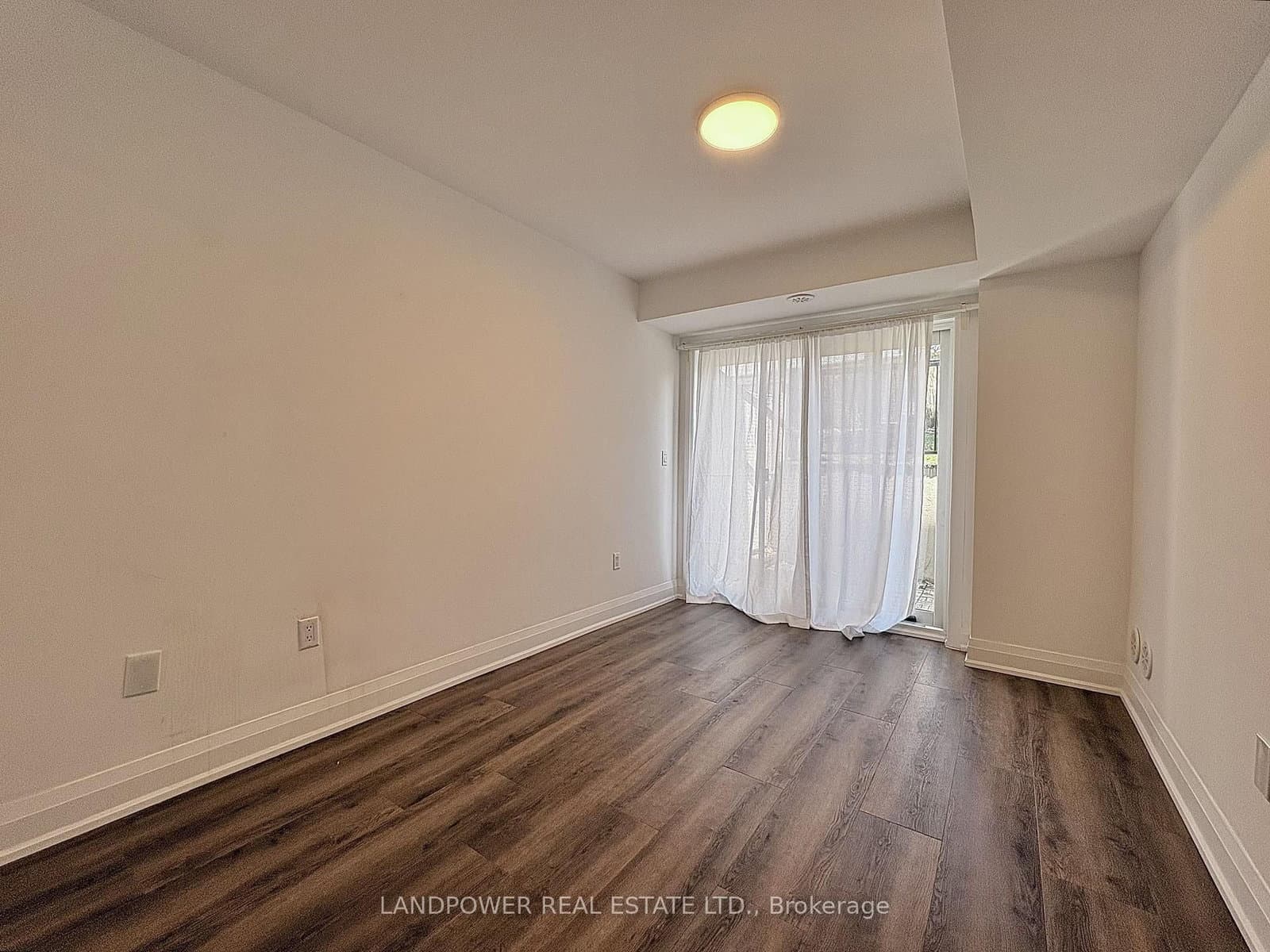 175 William Duncan Road, Unit 5 thumbnail 8