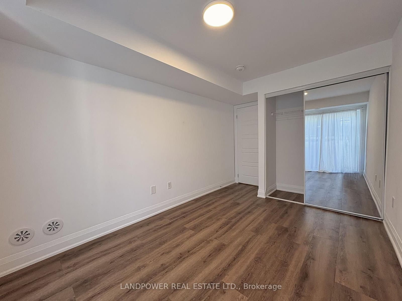 175 William Duncan Road, Unit 5 thumbnail 9