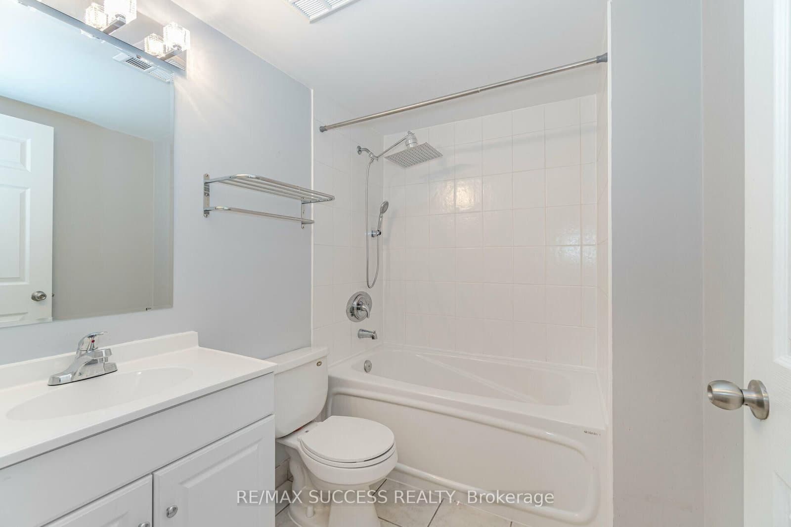11 Michael Power Place, Unit PH14 thumbnail 14