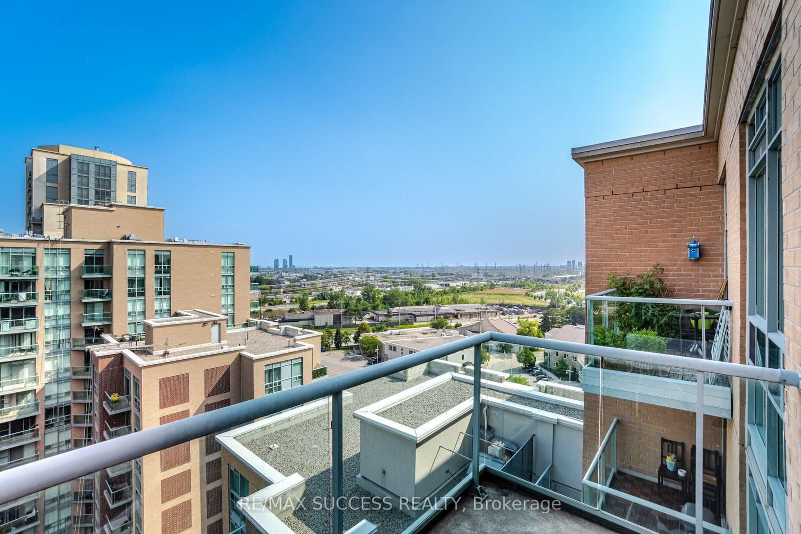 11 Michael Power Place, Unit PH14 thumbnail 19