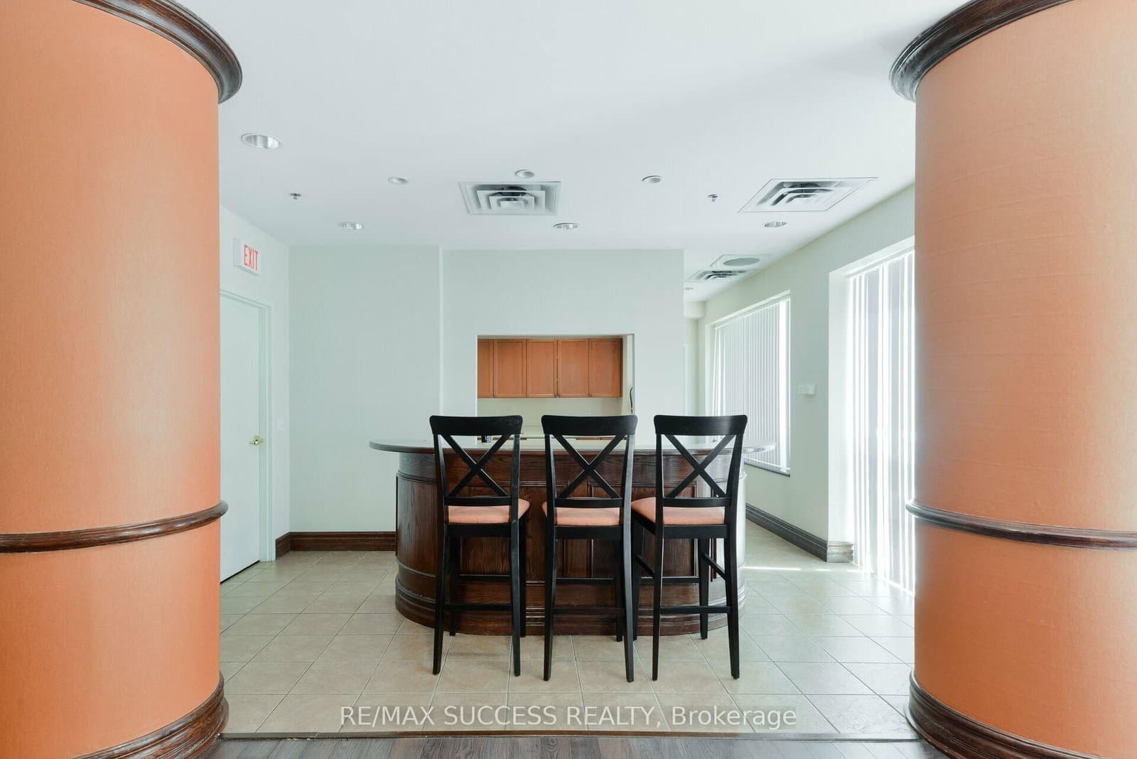 11 Michael Power Place, Unit PH14 thumbnail 28