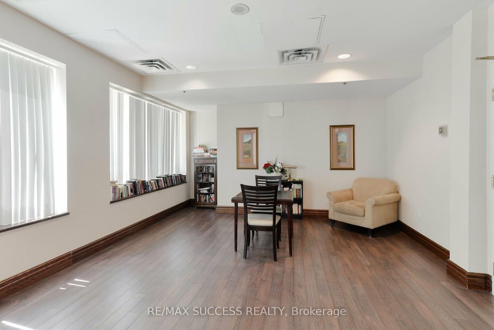 11 Michael Power Place, Unit PH14 thumbnail 29