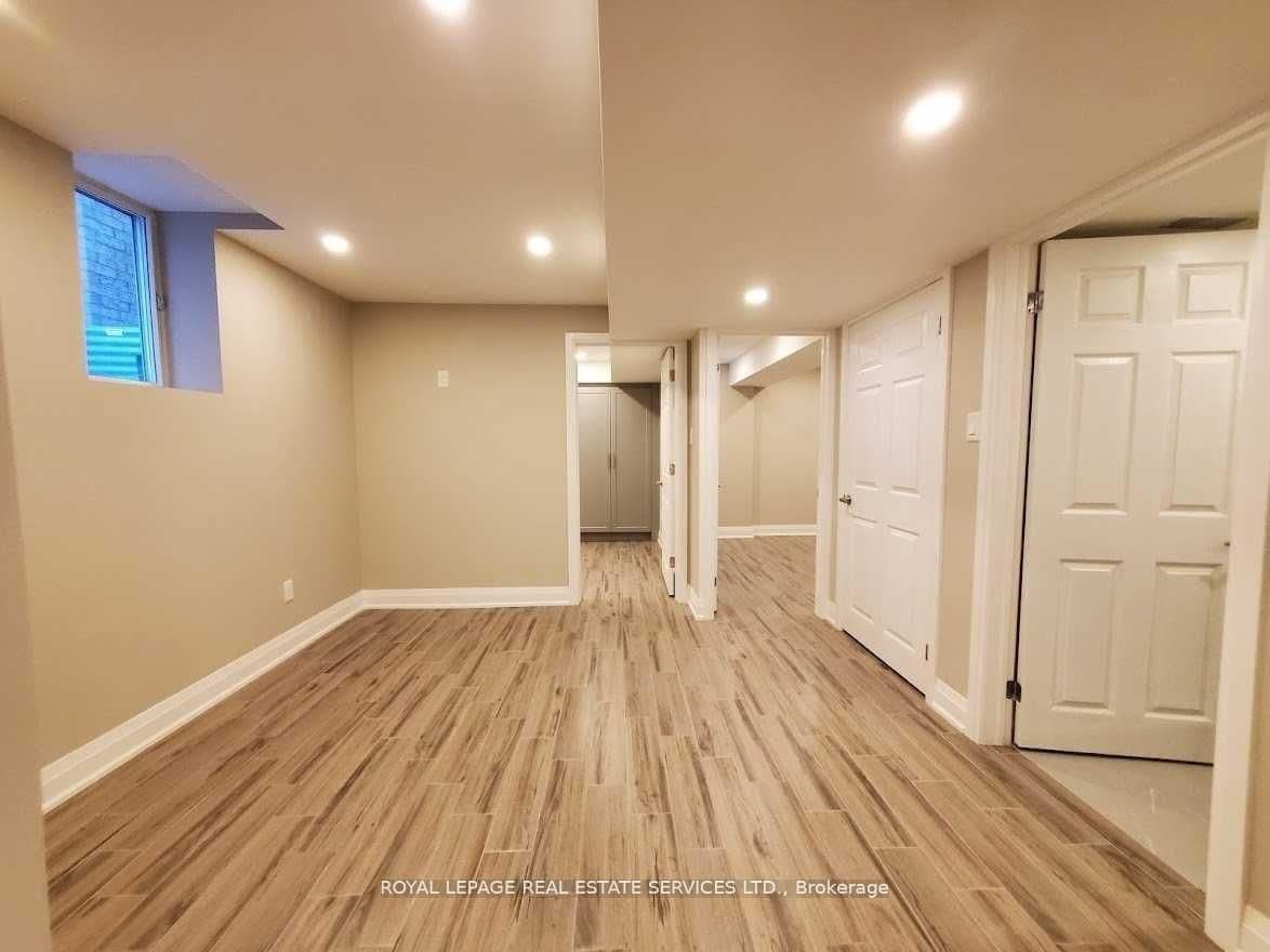 39 Vezna Crescent, Unit Bsmt thumbnail 11