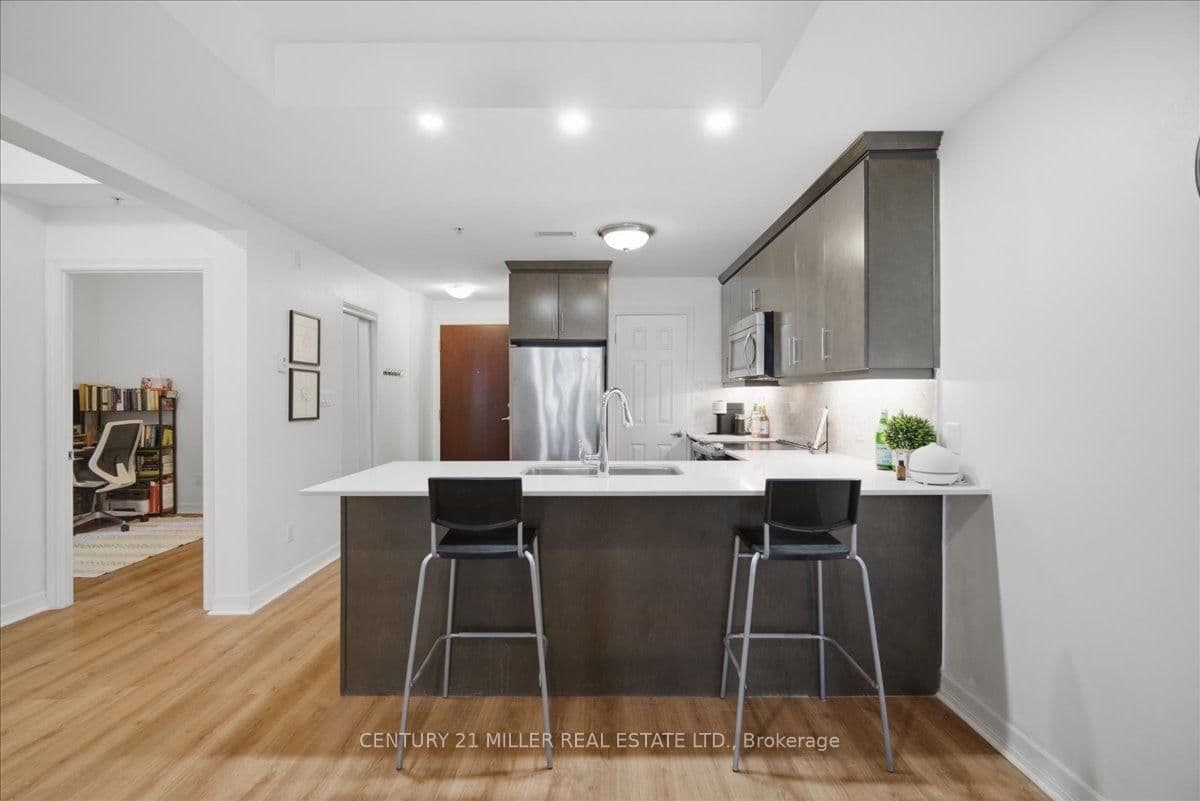70 Stewart Street, Unit 102 thumbnail 10