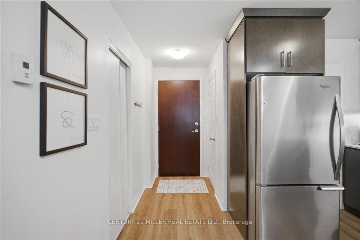 70 Stewart Street, Unit 102 thumbnail 2