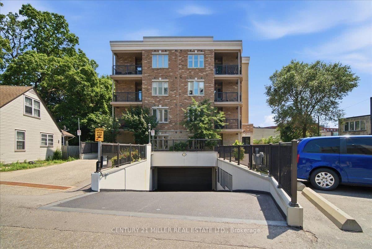 70 Stewart Street, Unit 102 thumbnail 29