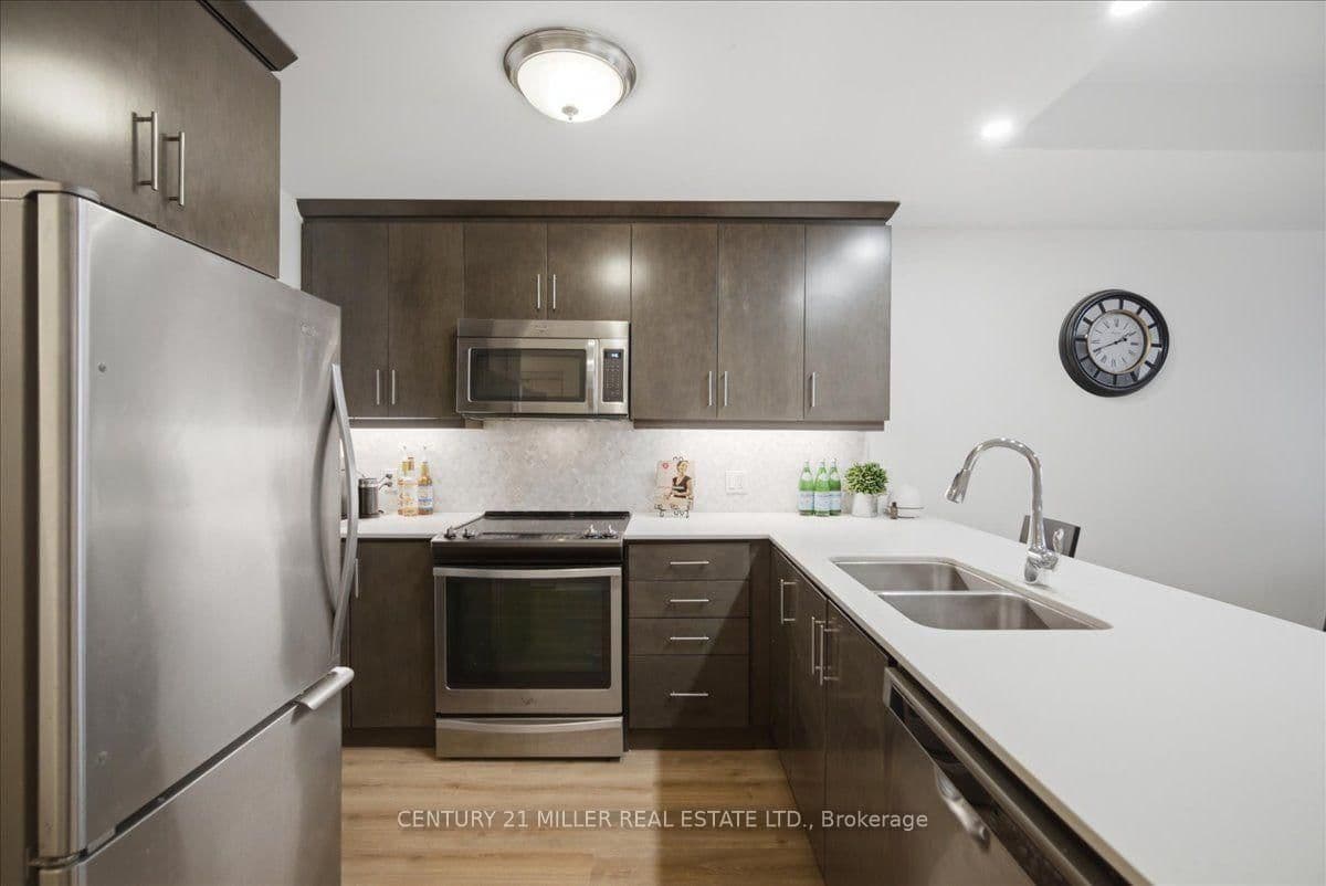 70 Stewart Street, Unit 102 thumbnail 6