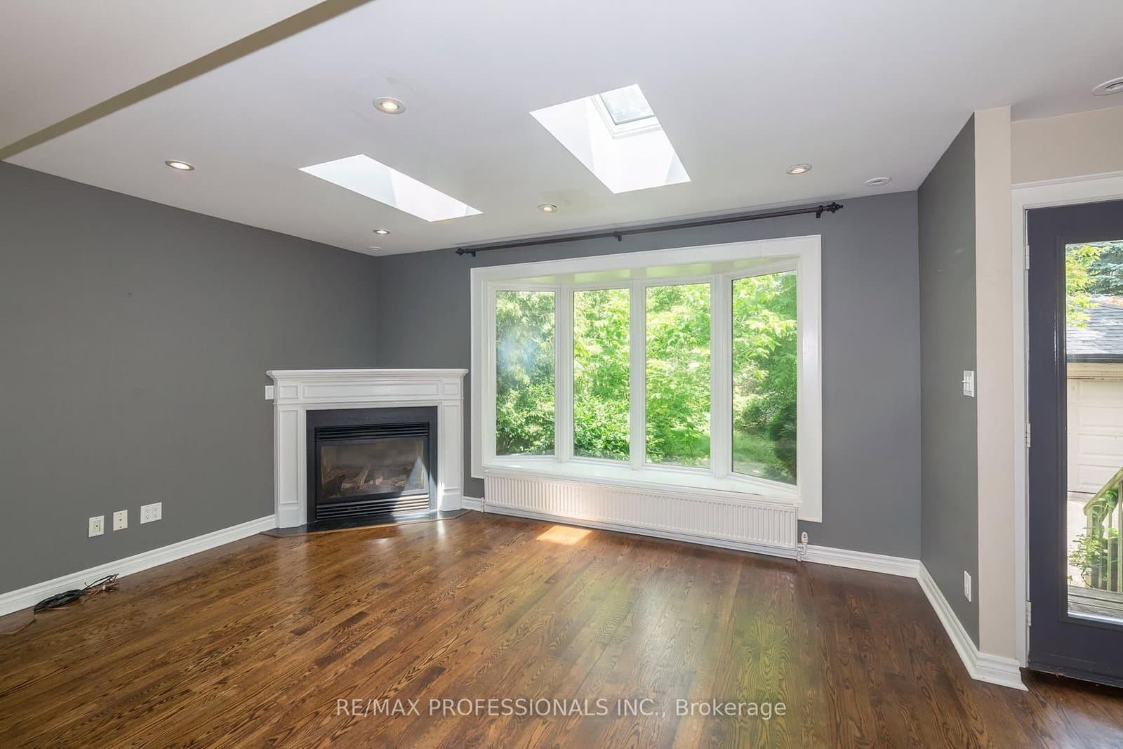 61 Grenview Boulevard N thumbnail 10
