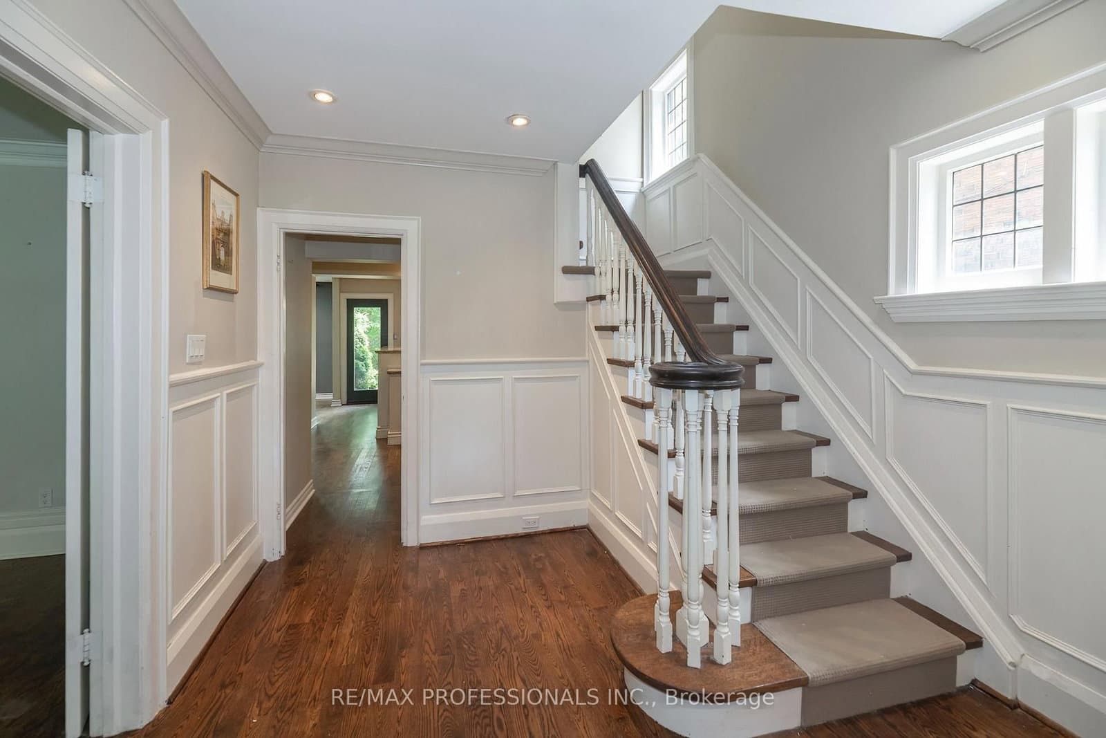 61 Grenview Boulevard N thumbnail 3