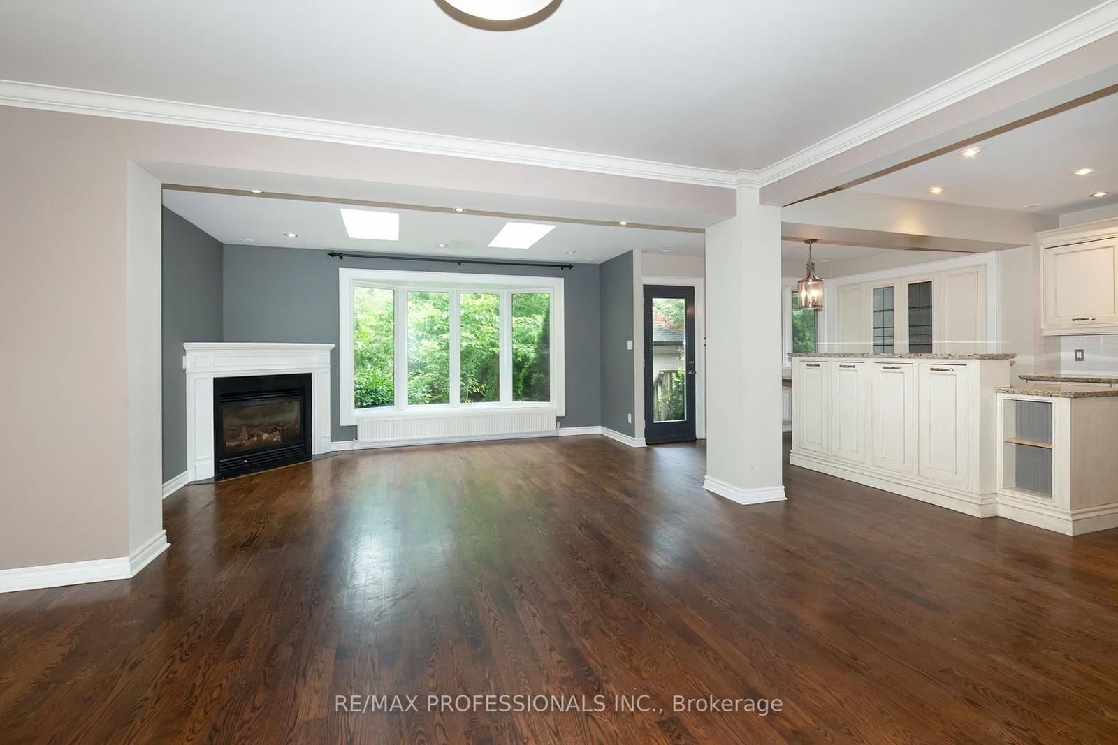 61 Grenview Boulevard N thumbnail 8