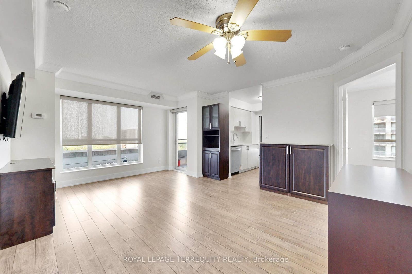 2 Eva Road, Unit 1322 thumbnail 3