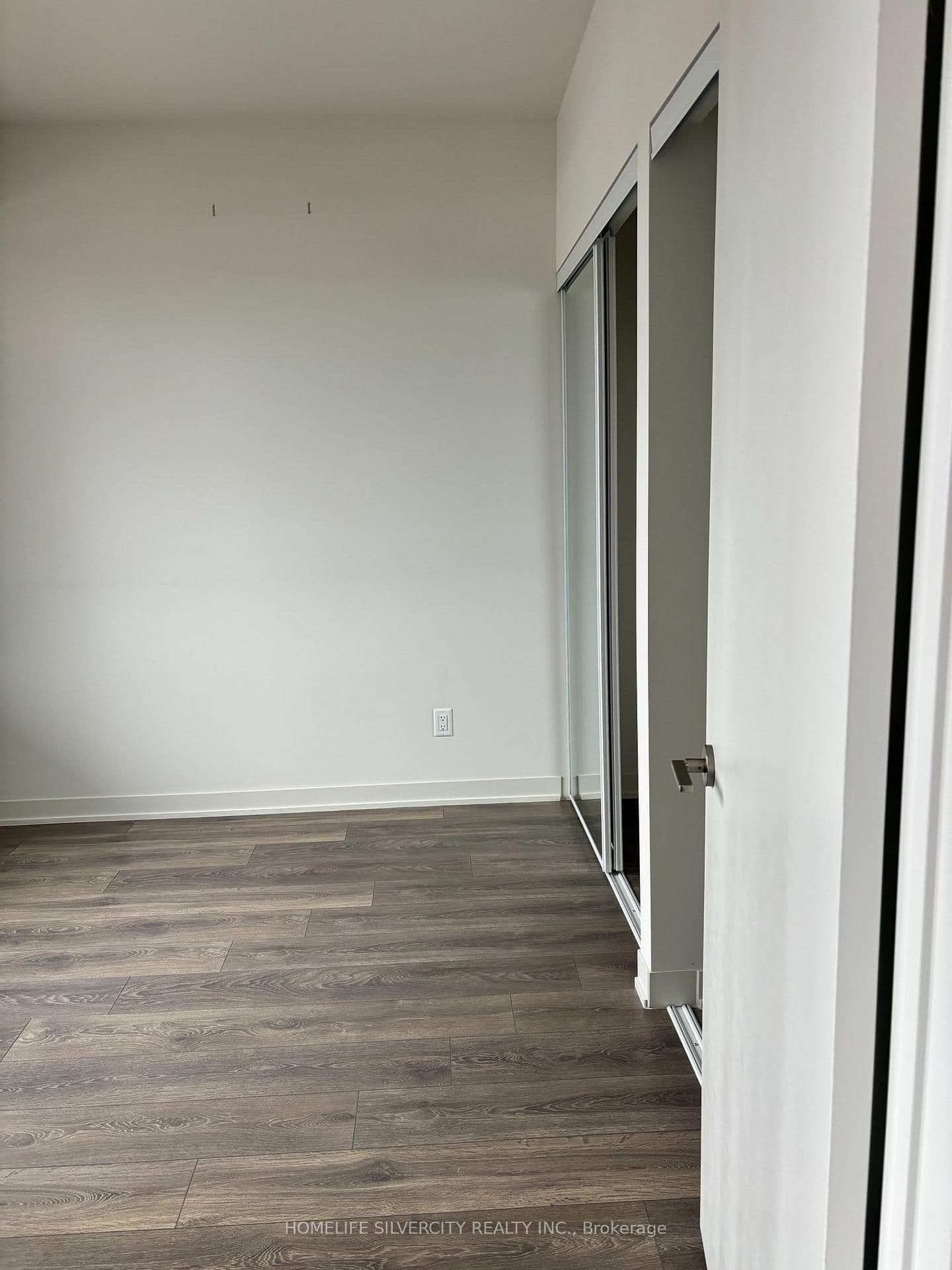 62 Sky Harbour Drive, Unit 306 thumbnail 8