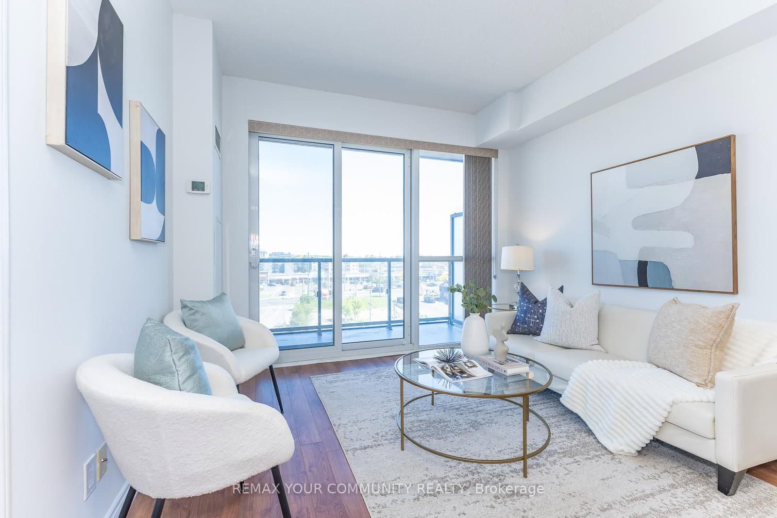 15 James Finlay Way, Unit 706 thumbnail 2