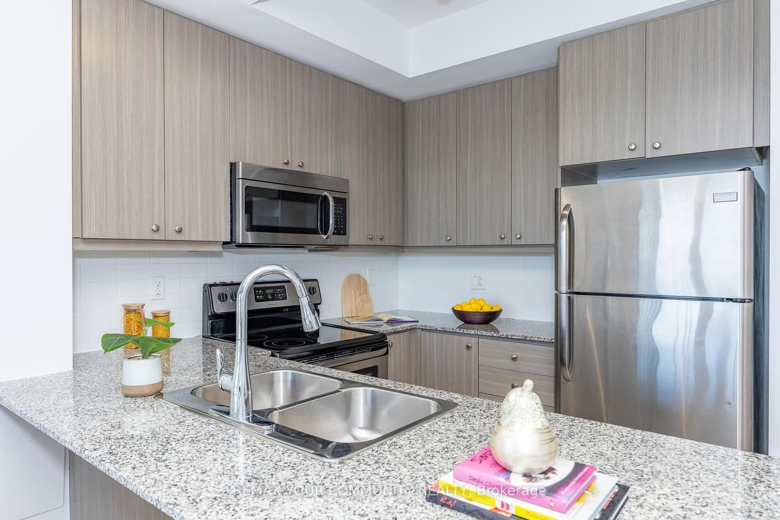 15 James Finlay Way, Unit 706 thumbnail 20