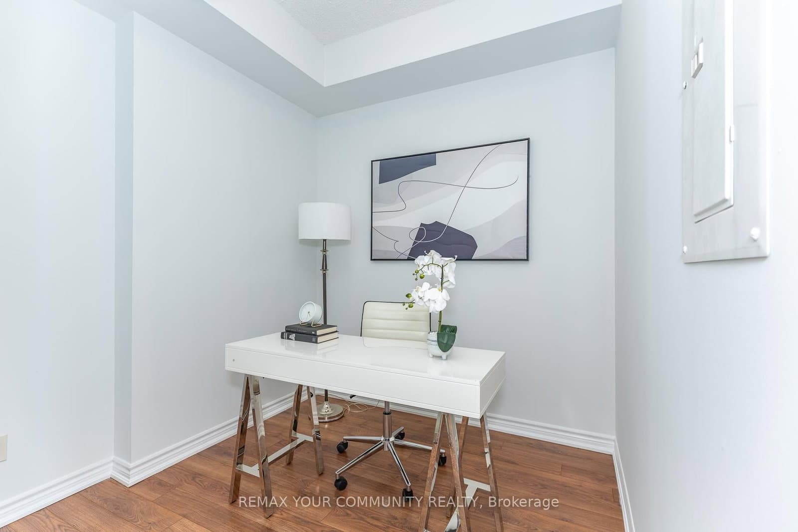 15 James Finlay Way, Unit 706 thumbnail 22
