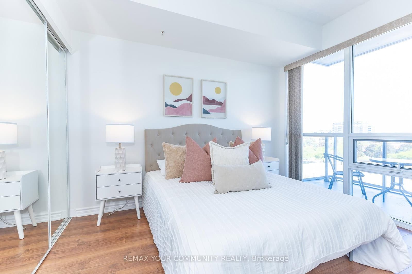 15 James Finlay Way, Unit 706 thumbnail 29