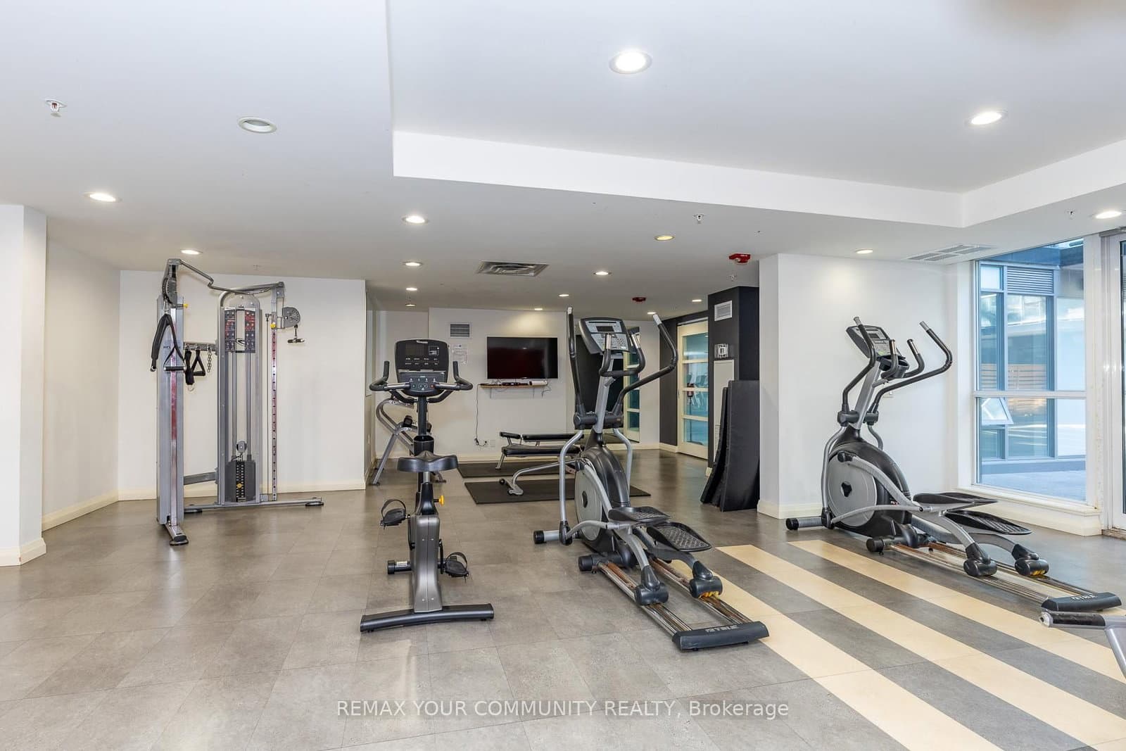 15 James Finlay Way, Unit 706 thumbnail 34