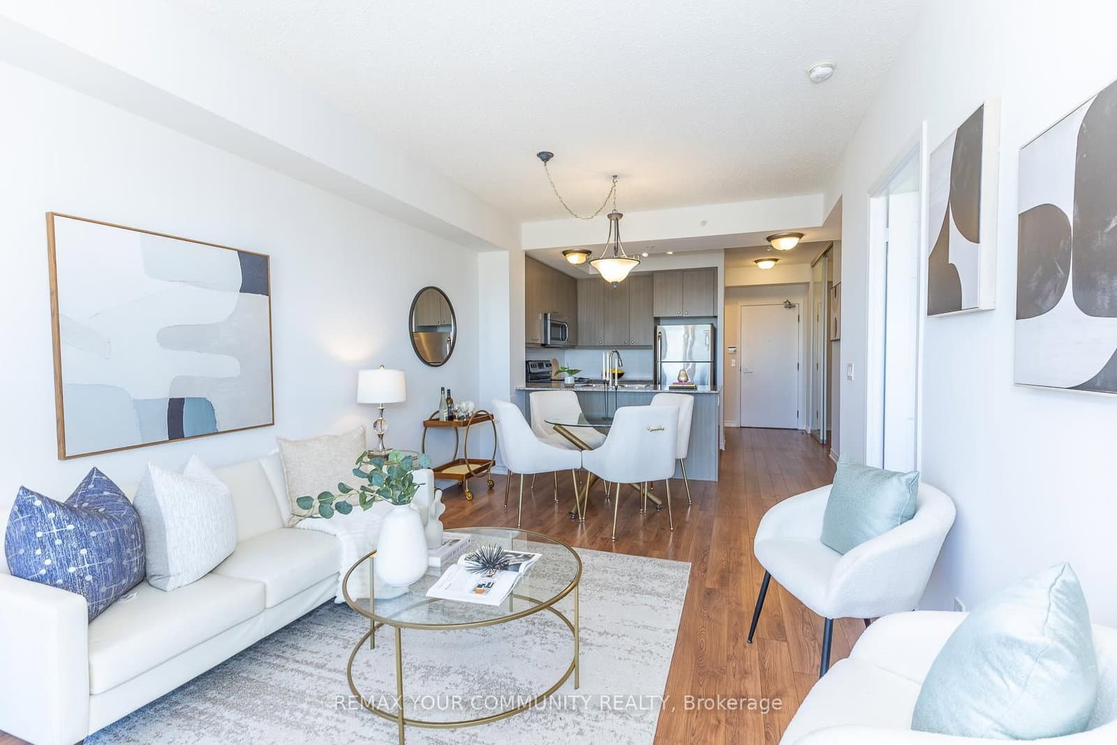 15 James Finlay Way, Unit 706 thumbnail 4