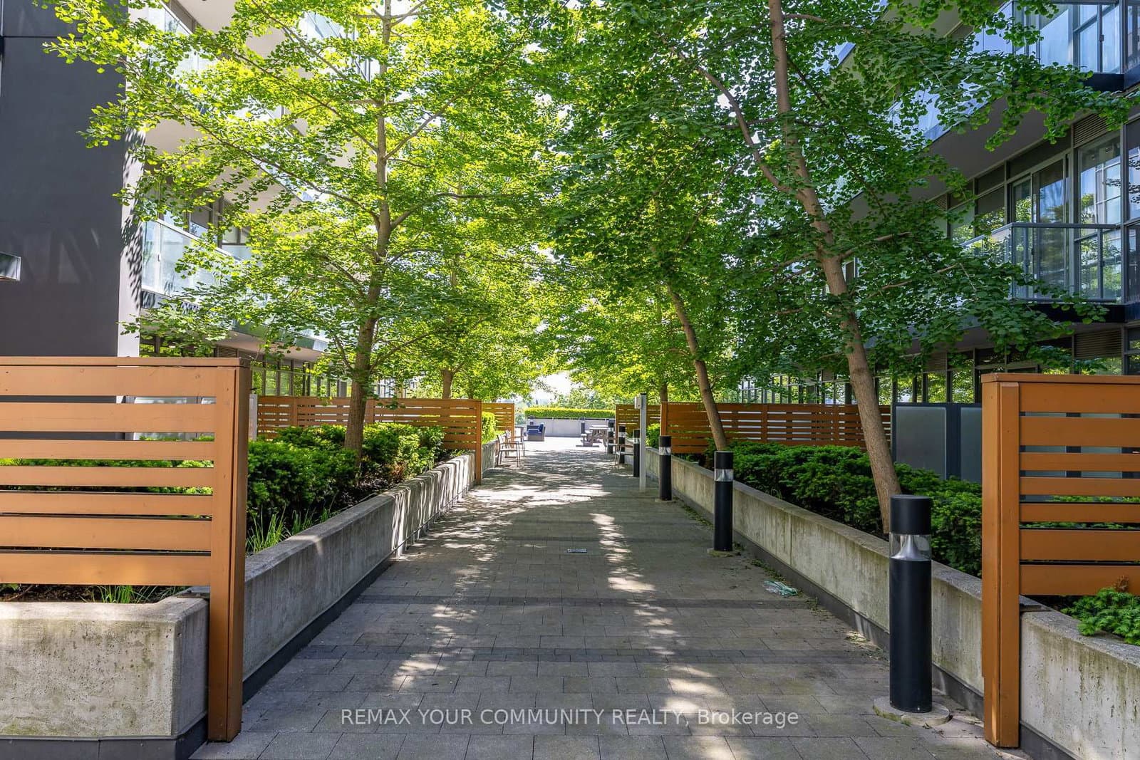15 James Finlay Way, Unit 706 thumbnail 40