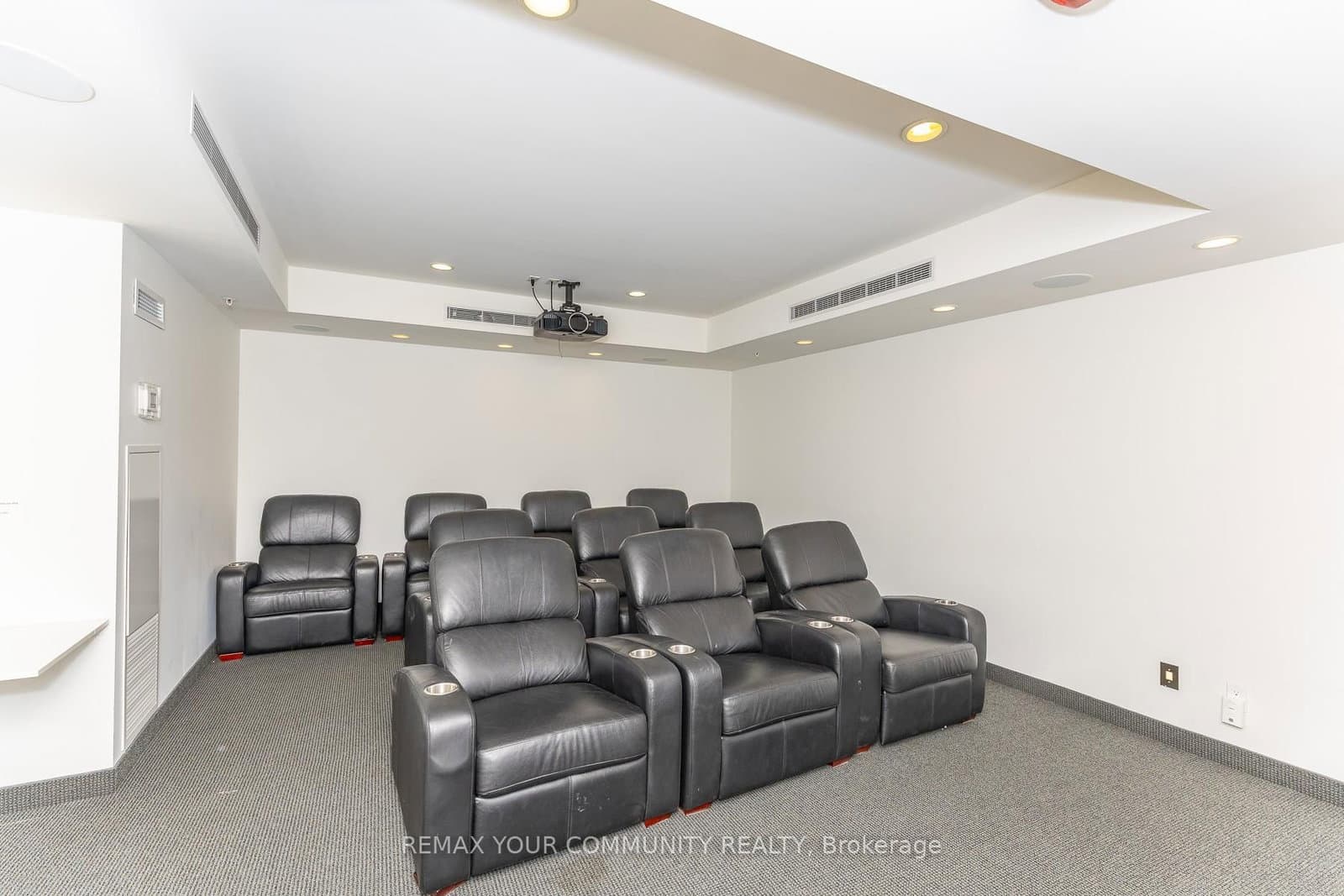 15 James Finlay Way, Unit 706 thumbnail 44