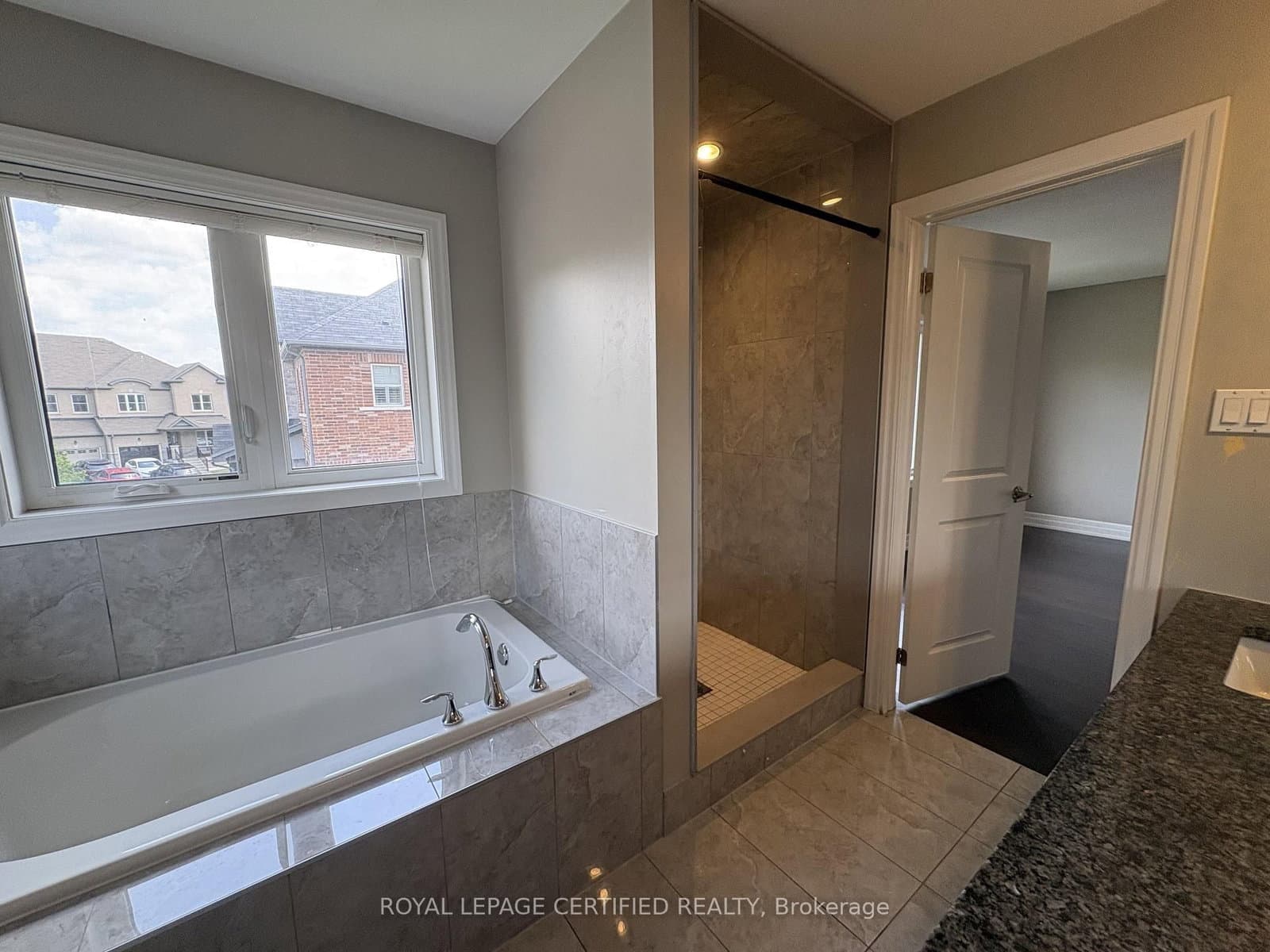 271 Andrews Trail, Unit Upper thumbnail 9