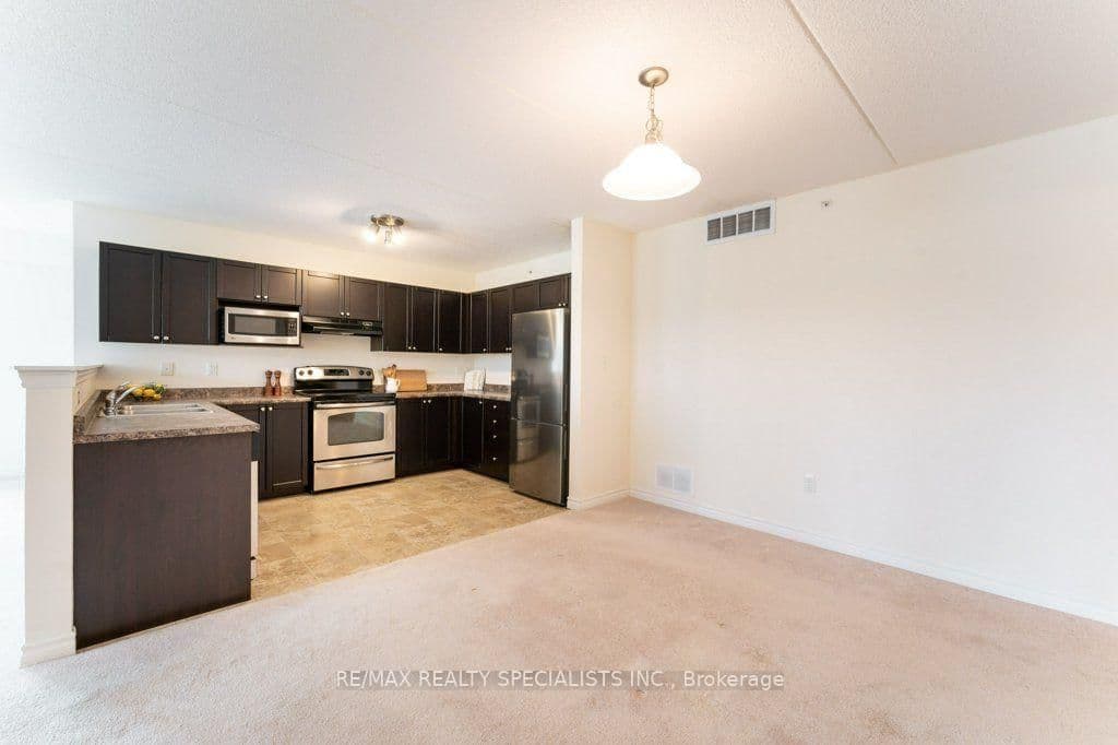 1340 MAIN Street E, Unit 313 thumbnail 11