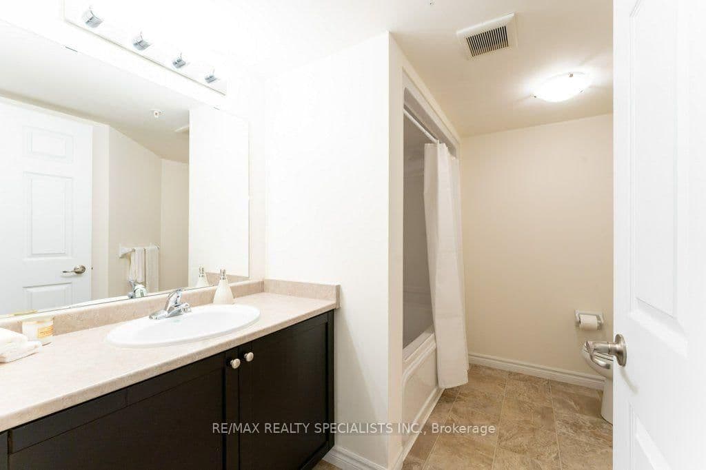 1340 MAIN Street E, Unit 313 thumbnail 28