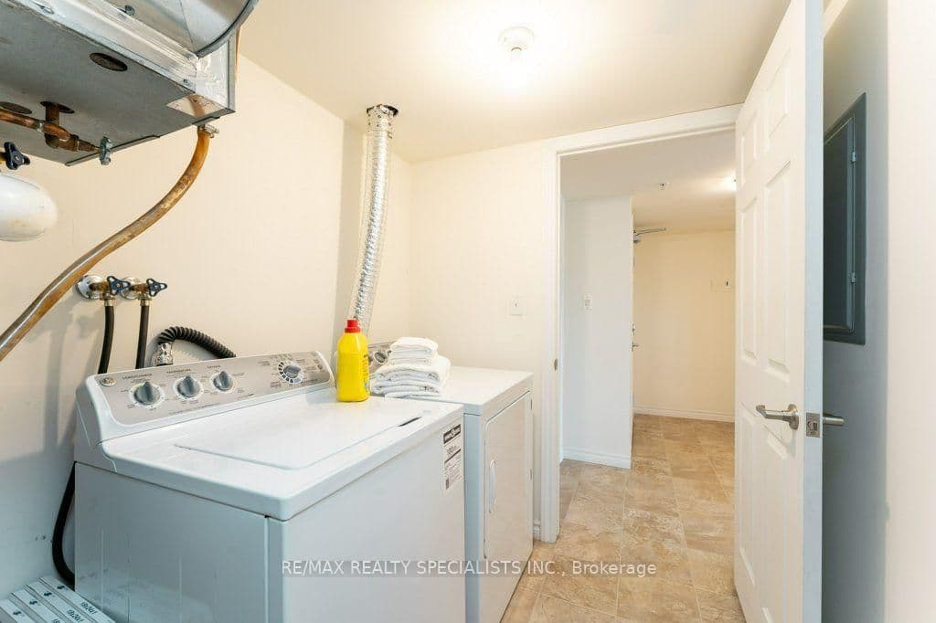 1340 MAIN Street E, Unit 313 thumbnail 29