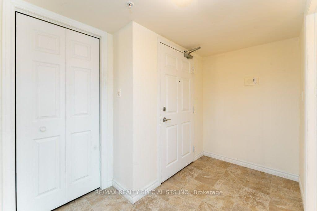 1340 MAIN Street E, Unit 313 thumbnail 30