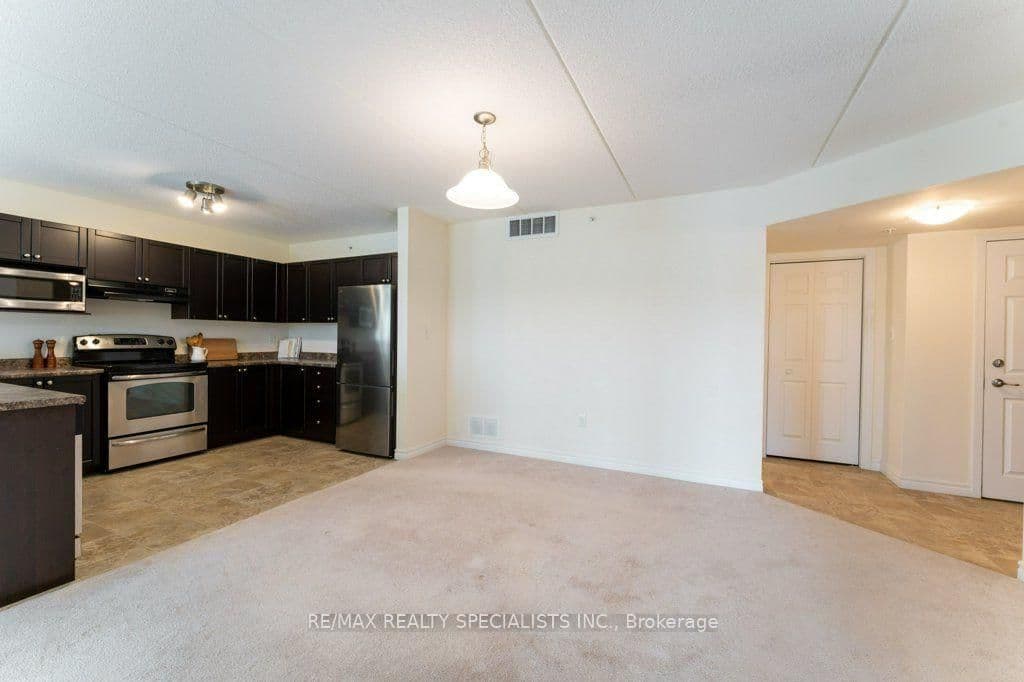 1340 MAIN Street E, Unit 313 thumbnail 4