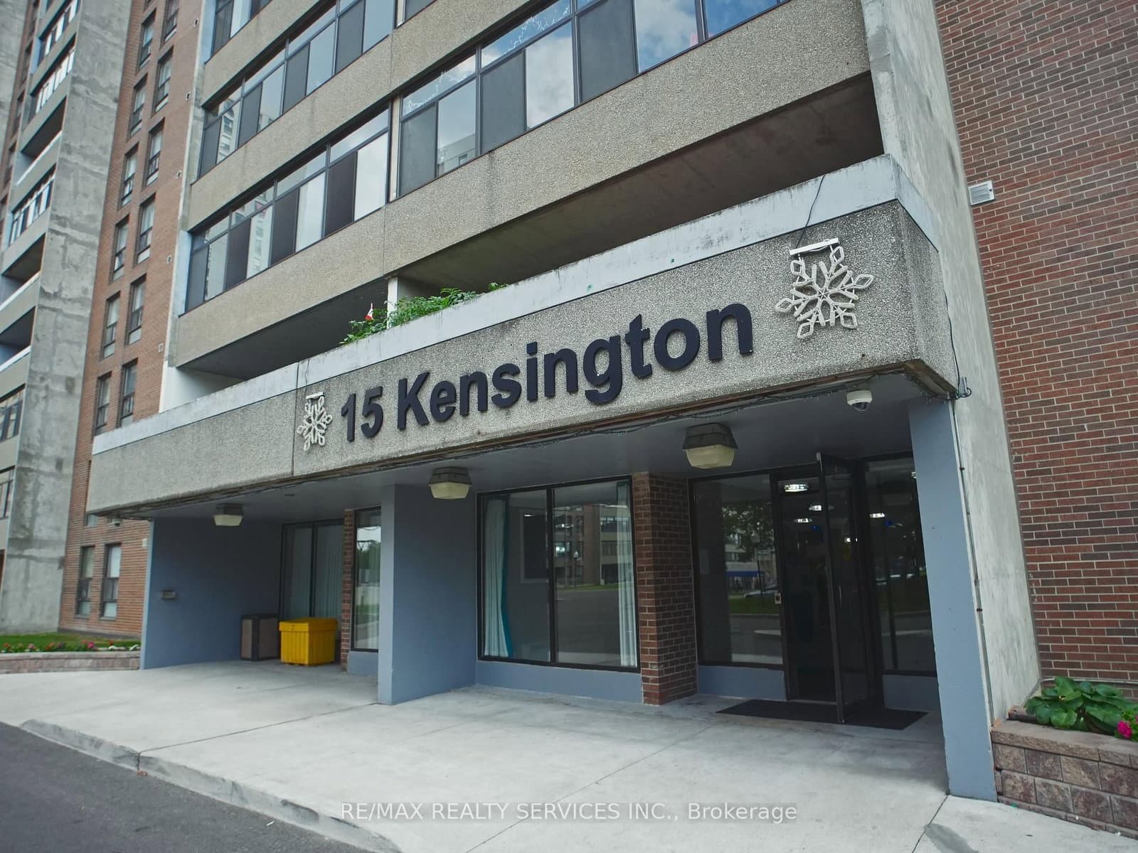 15 Kensington Road E, Unit 1901 thumbnail 2