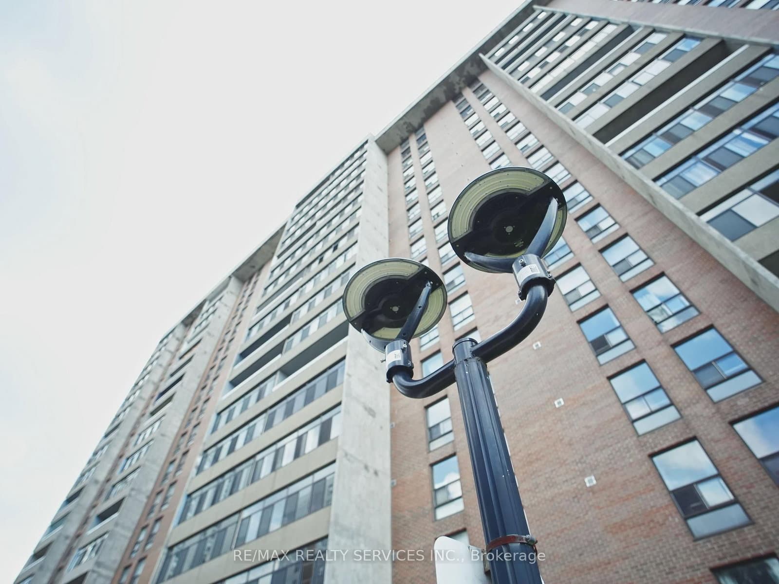 15 Kensington Road E, Unit 1901 thumbnail 5