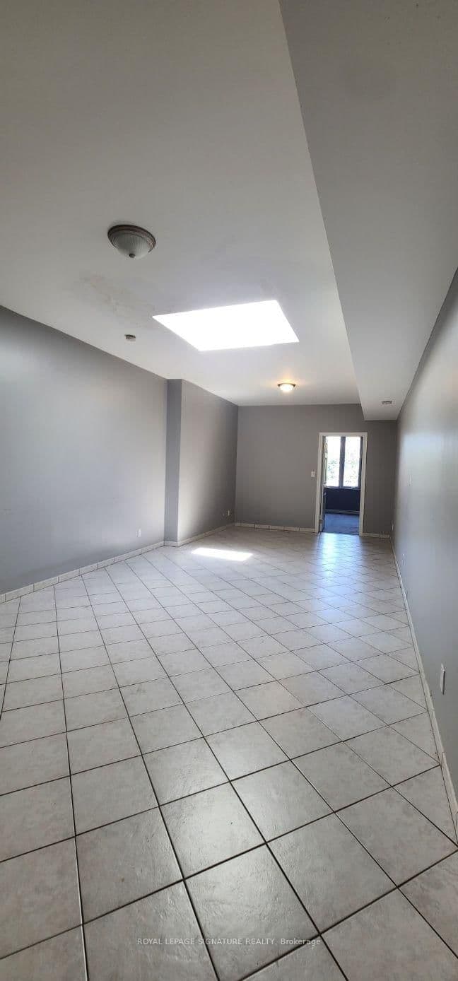 1285A St. Clair Avenue thumbnail 15