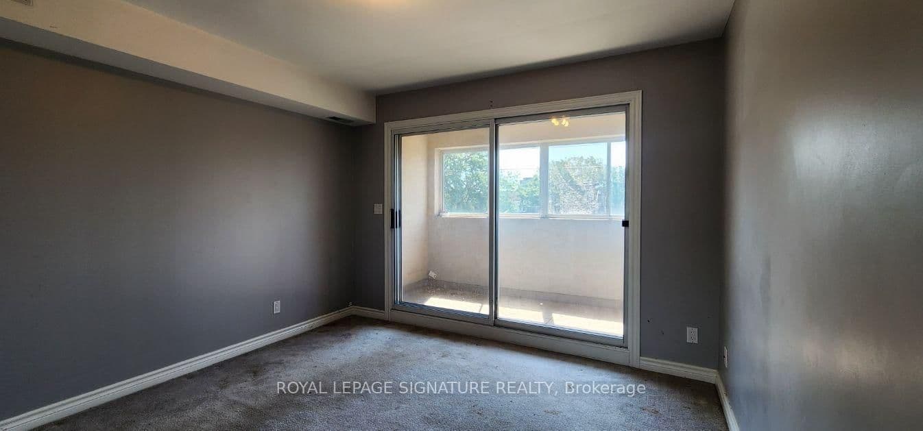 1285A St. Clair Avenue thumbnail 19
