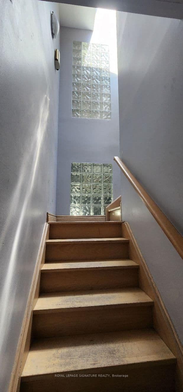 1285A St. Clair Avenue thumbnail 7