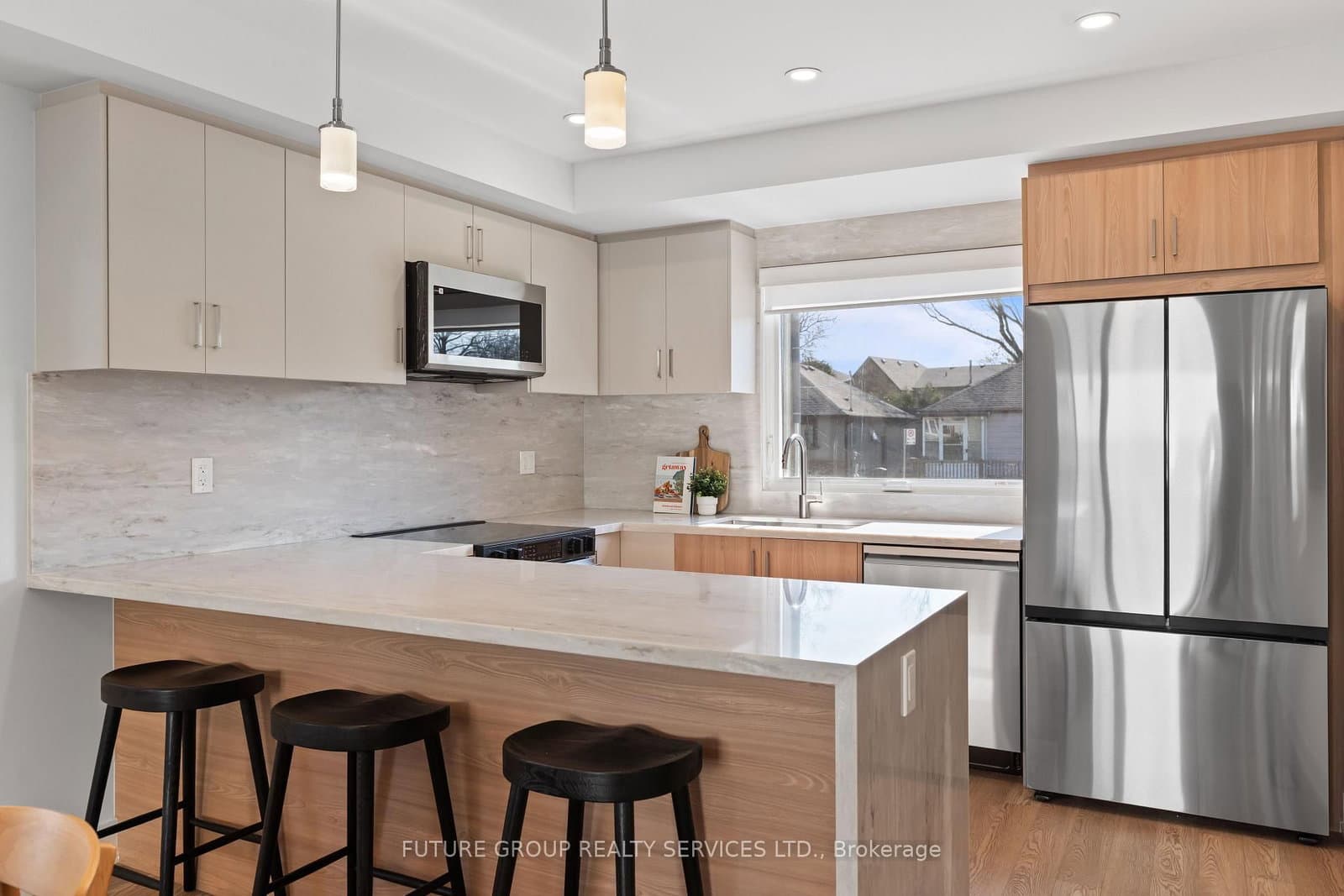 15 Acorn Avenue, Unit Unit 1 thumbnail 11