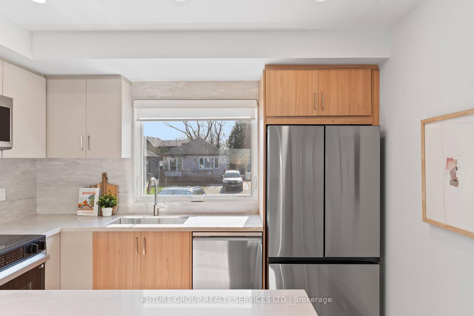 15 Acorn Avenue, Unit Unit 1 thumbnail 13