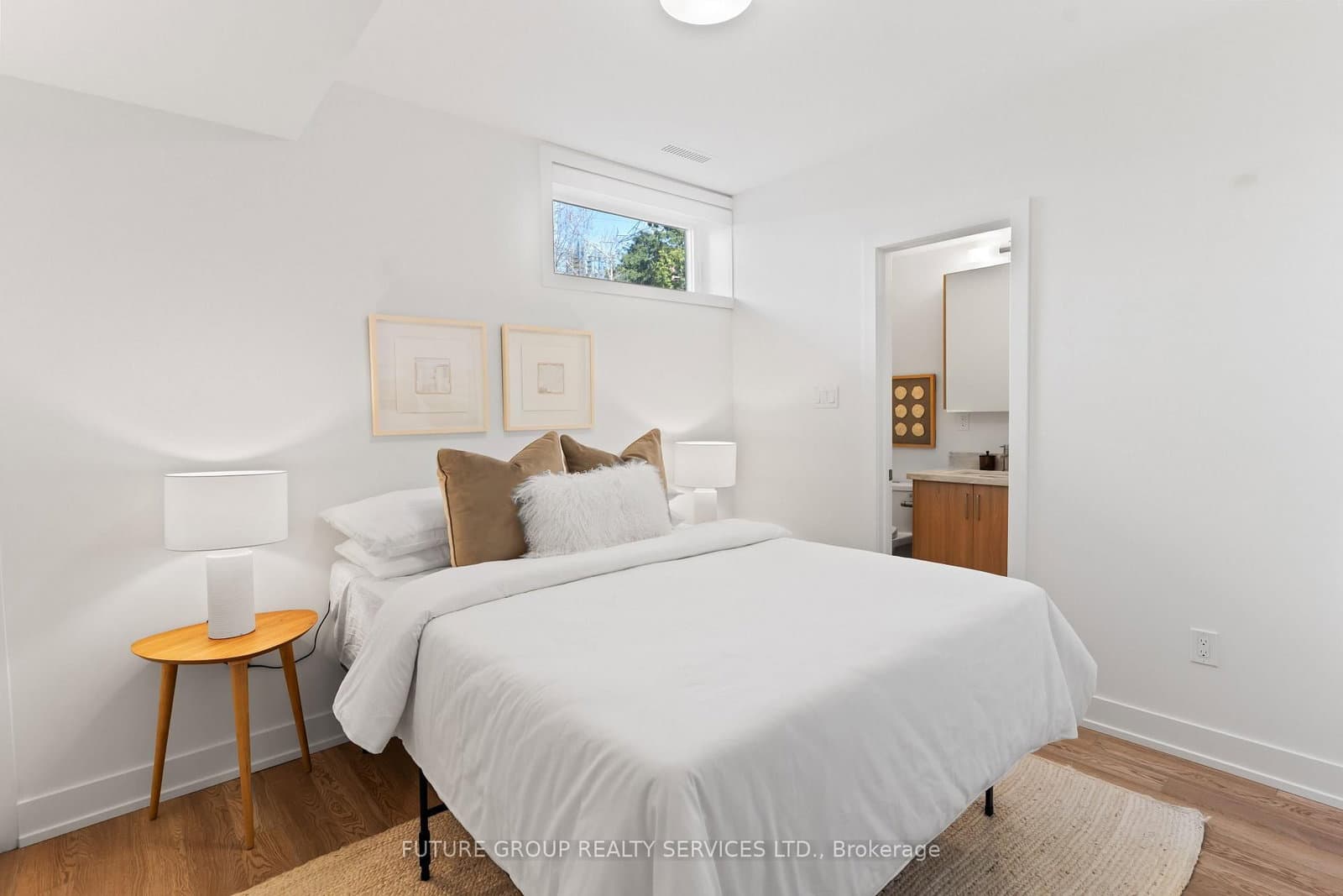 15 Acorn Avenue, Unit Unit 1 thumbnail 16