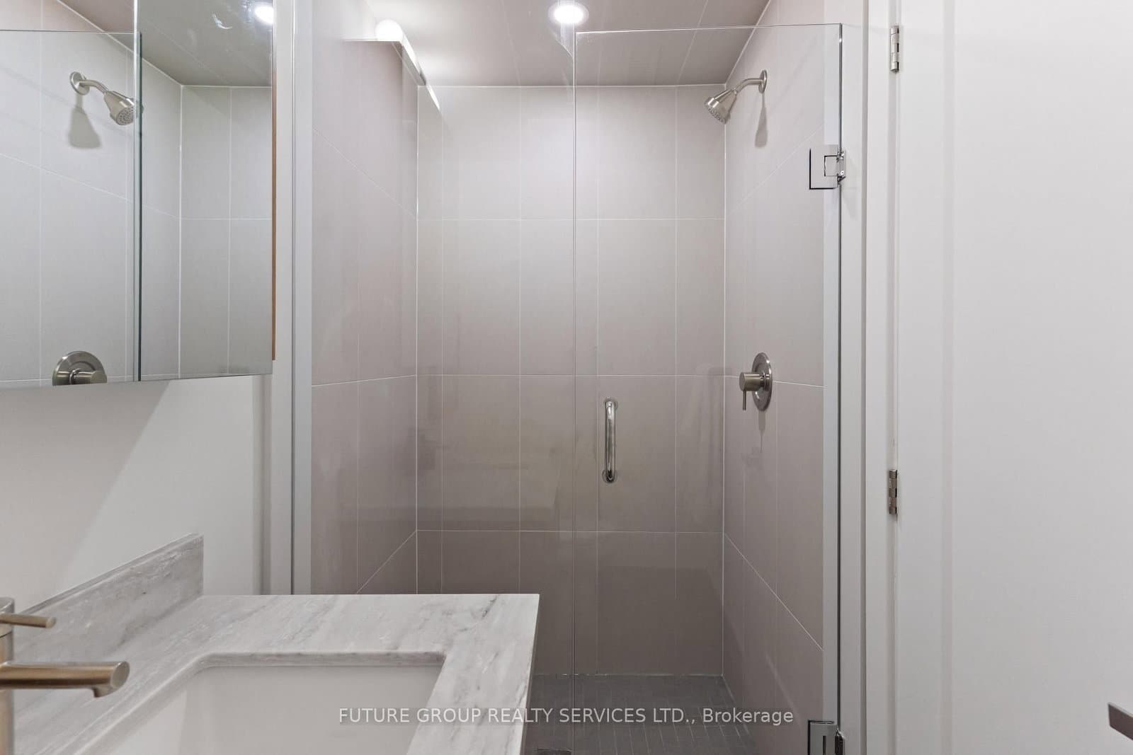15 Acorn Avenue, Unit Unit 1 thumbnail 20