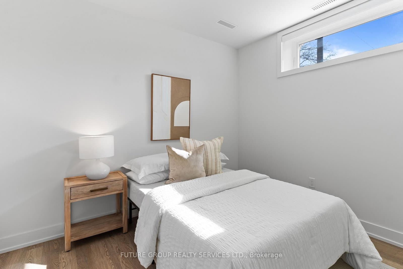 15 Acorn Avenue, Unit Unit 1 thumbnail 27