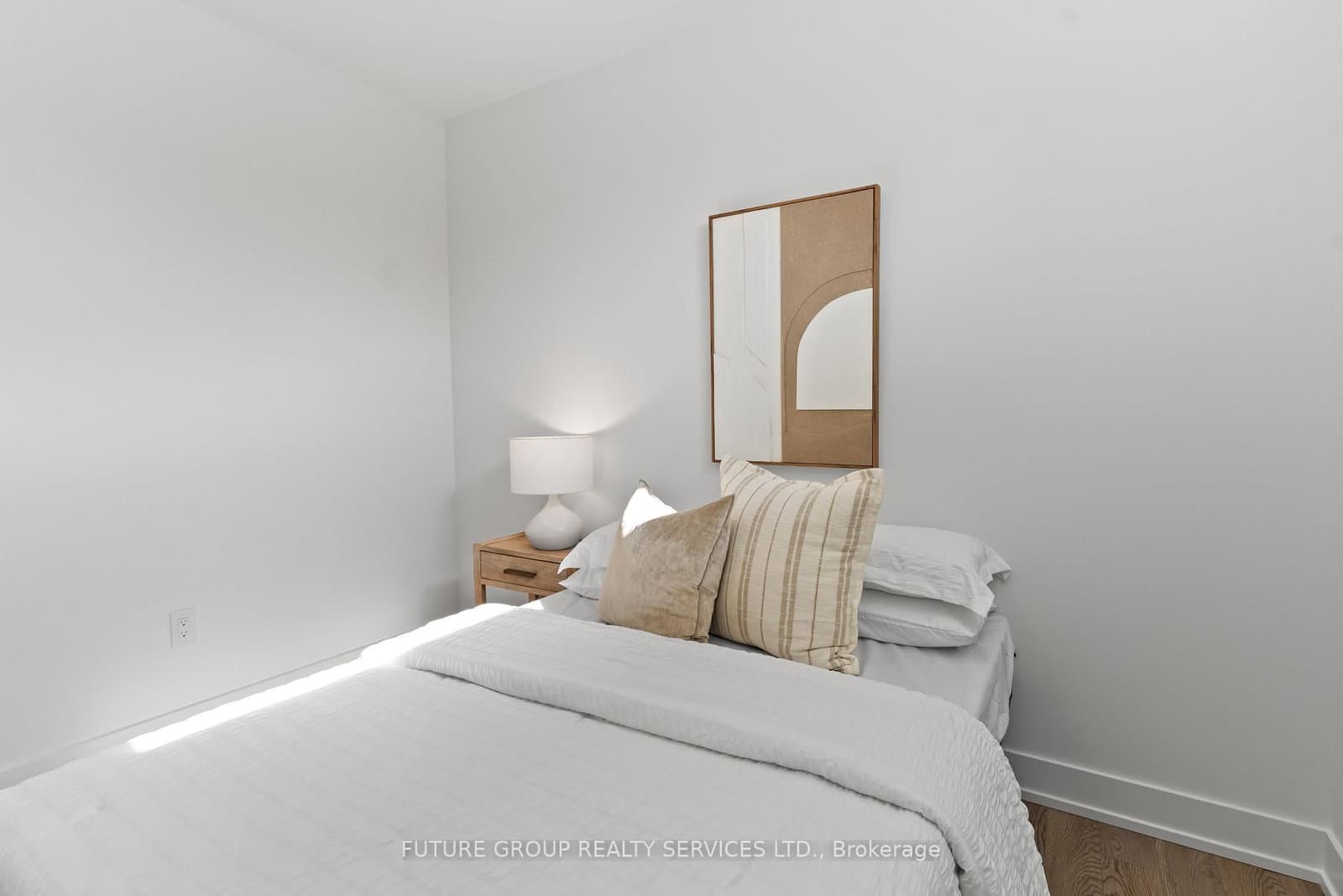 15 Acorn Avenue, Unit Unit 1 thumbnail 29