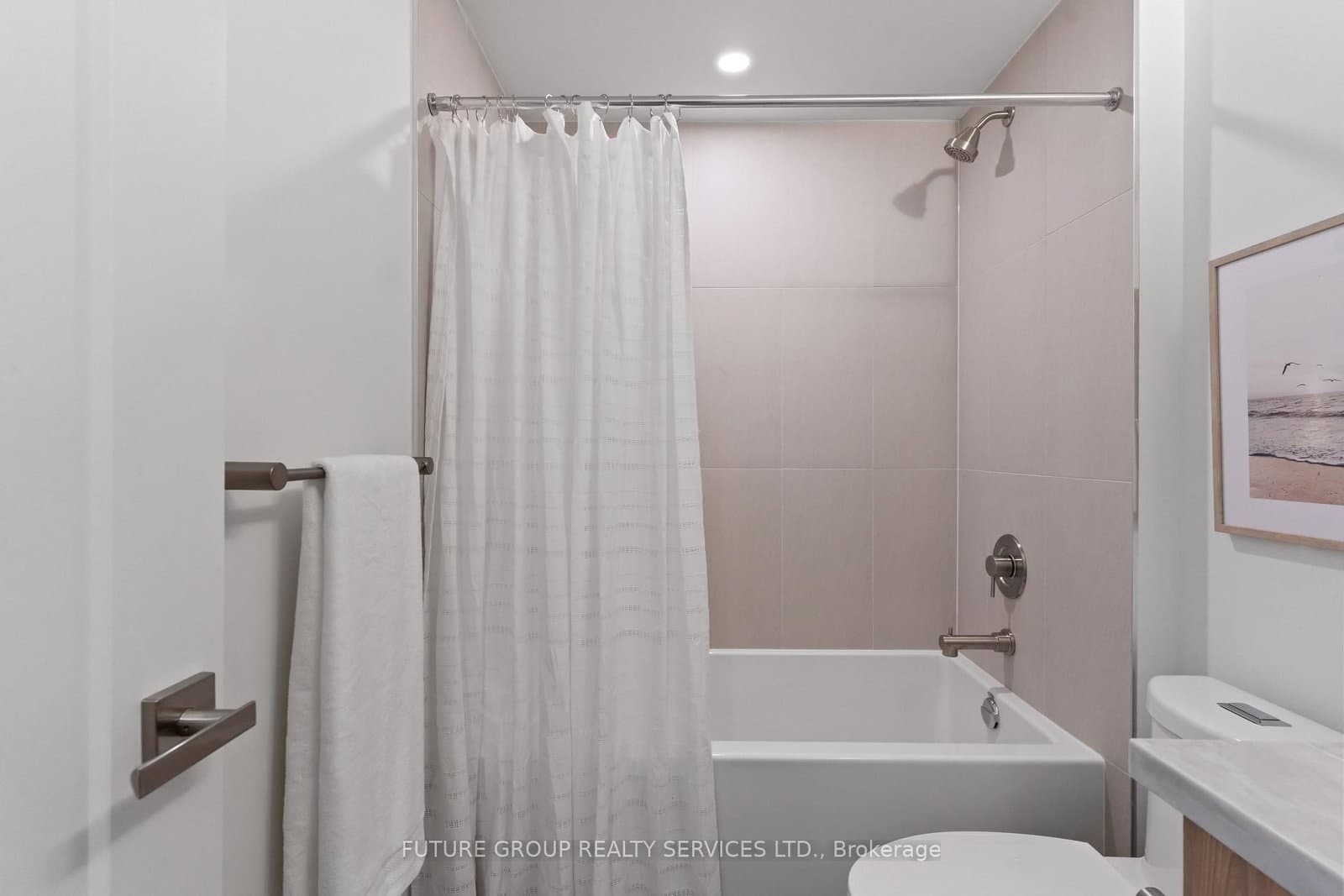 15 Acorn Avenue, Unit Unit 1 thumbnail 31