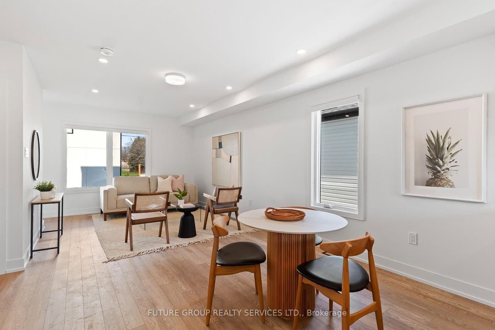 15 Acorn Avenue, Unit Unit 1 thumbnail 6