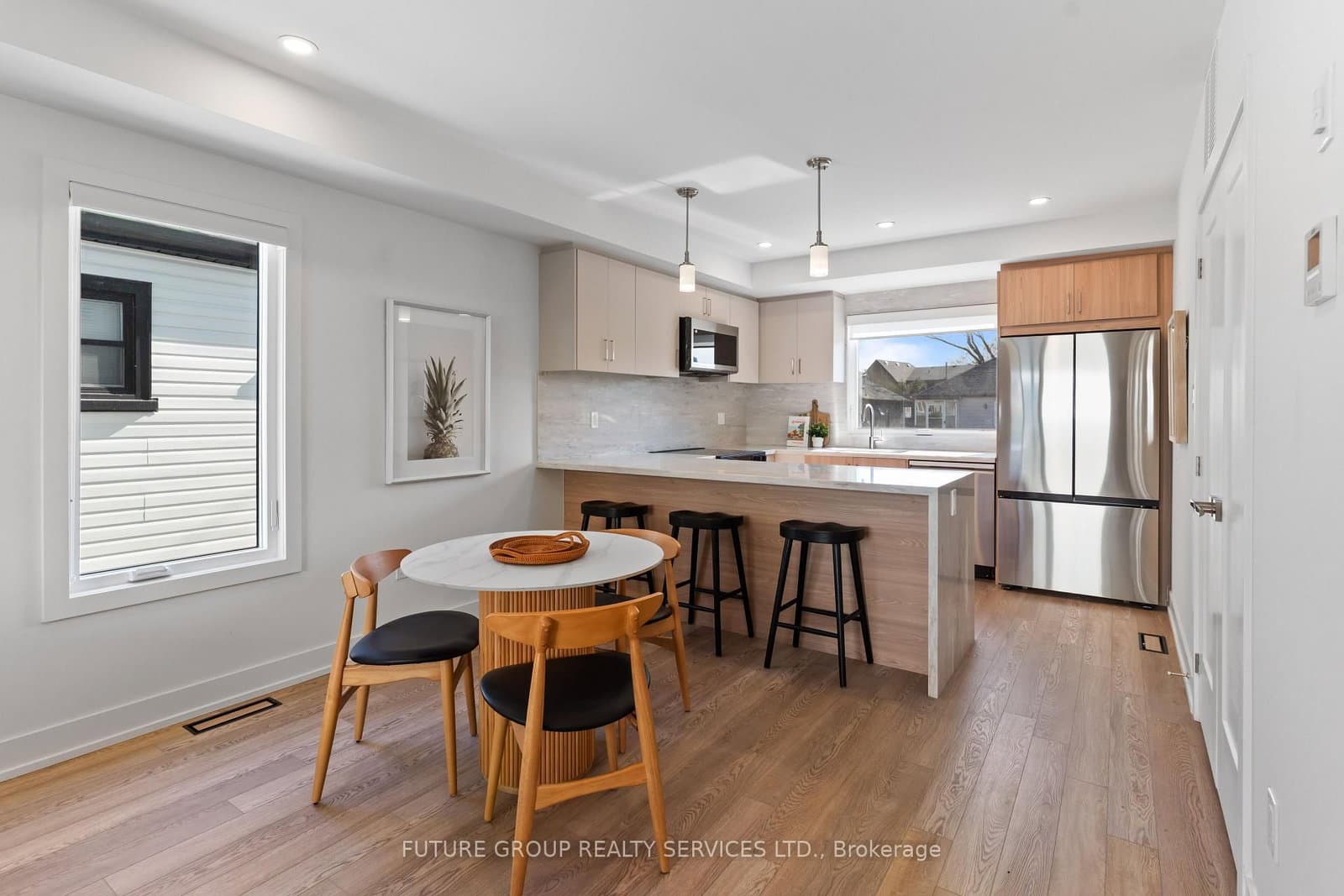 15 Acorn Avenue, Unit Unit 1 thumbnail 7