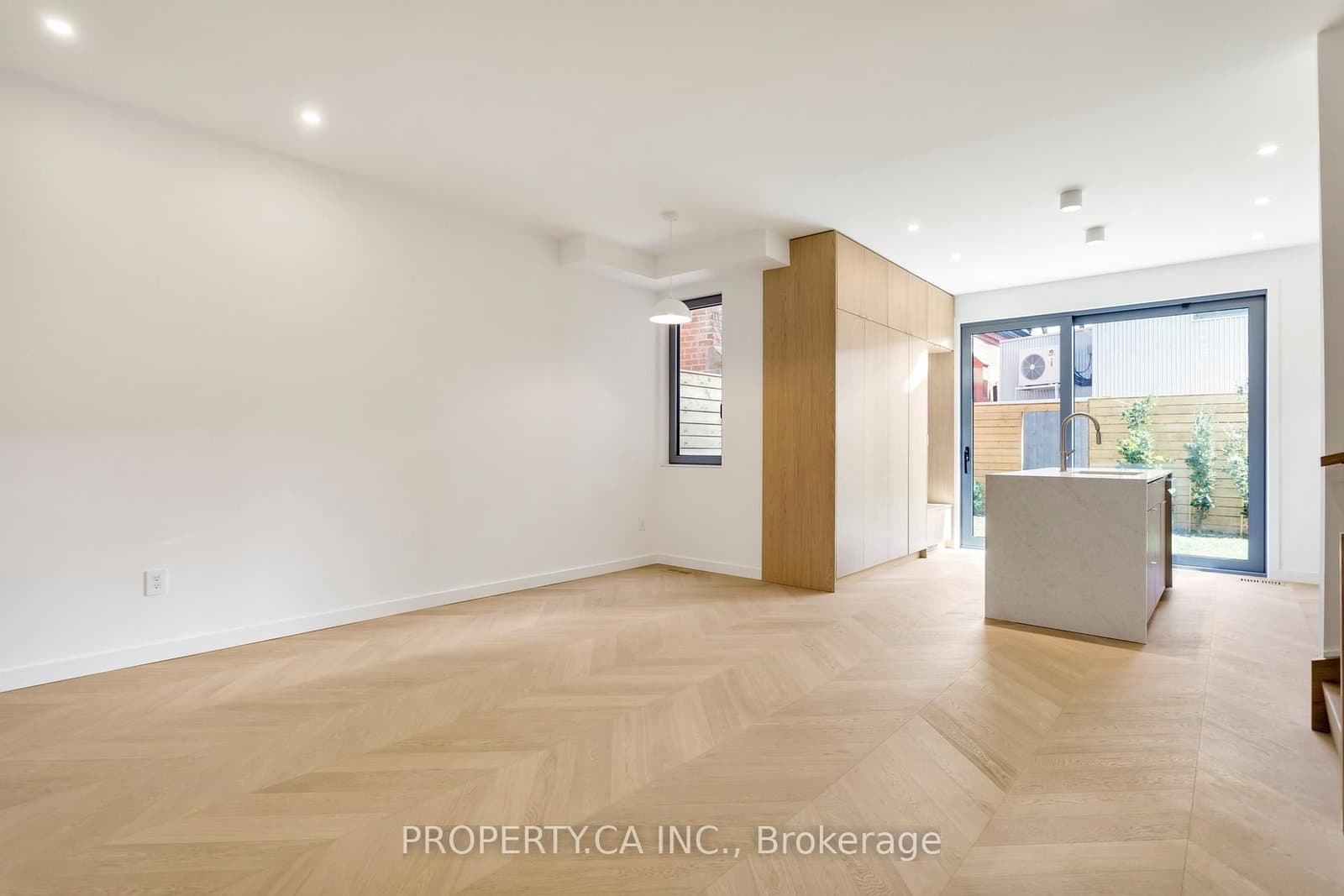 301 Keele Street, Unit Unit #2 thumbnail 10