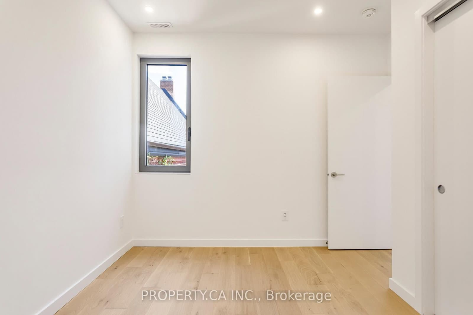 301 Keele Street, Unit Unit #2 thumbnail 18