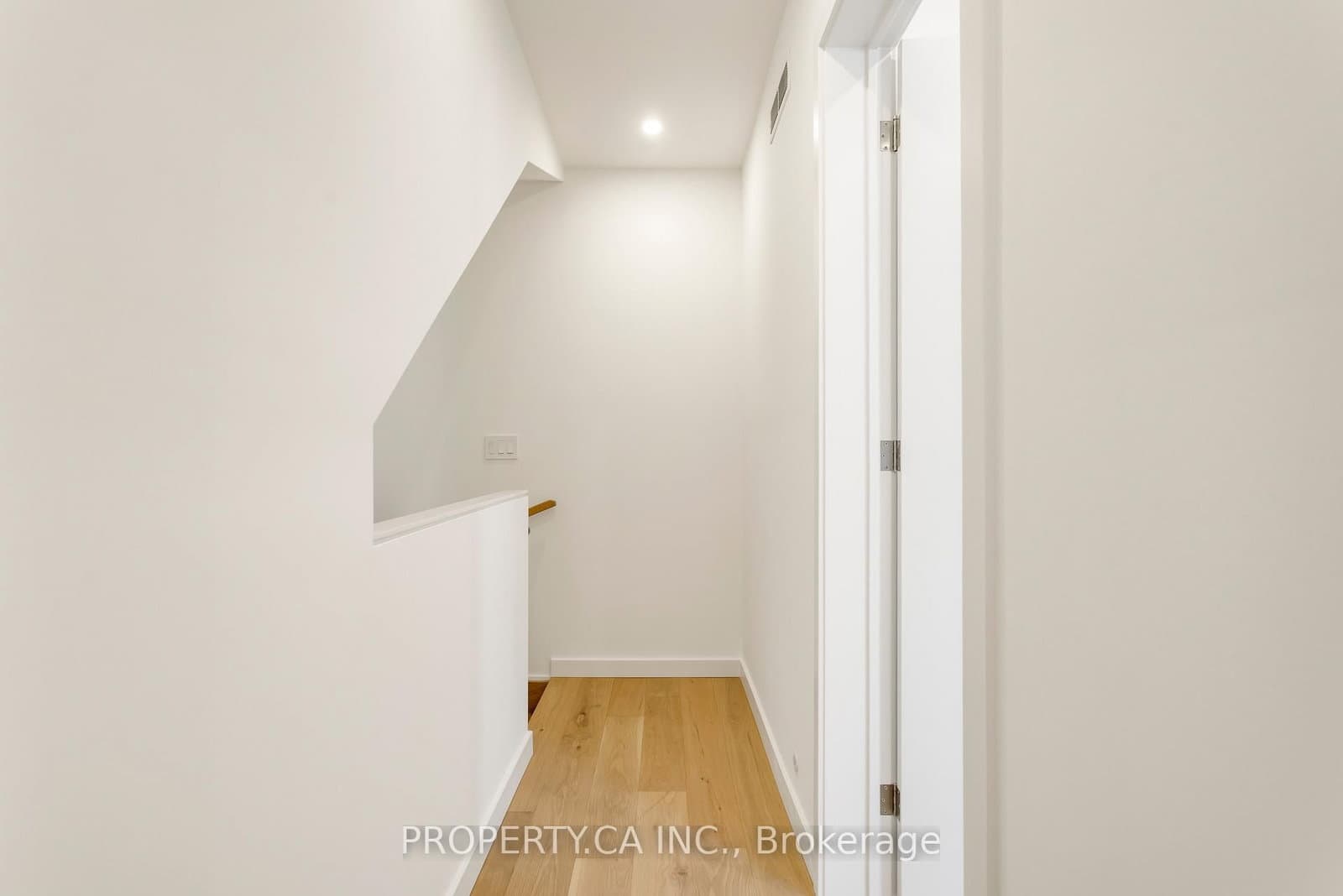 301 Keele Street, Unit Unit #2 thumbnail 23