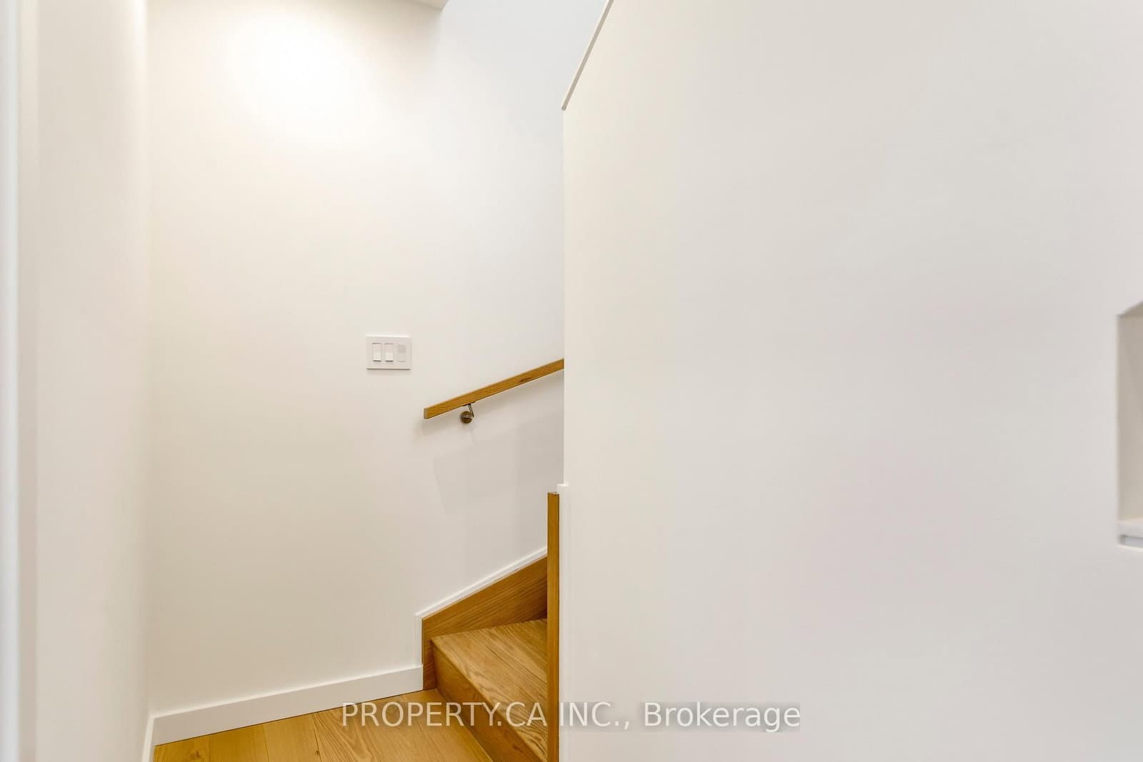 301 Keele Street, Unit Unit #2 thumbnail 31