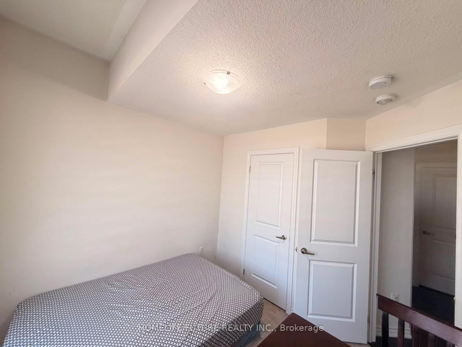 12216 Mclaughlin Road thumbnail 16