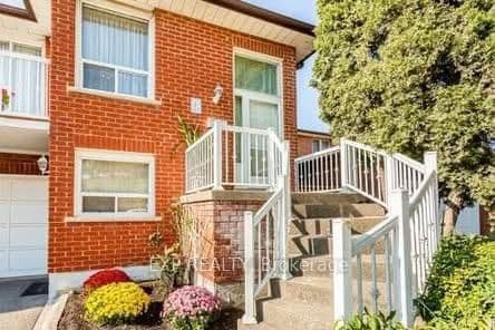4308 Curia Crescent, Unit Upper thumbnail 2
